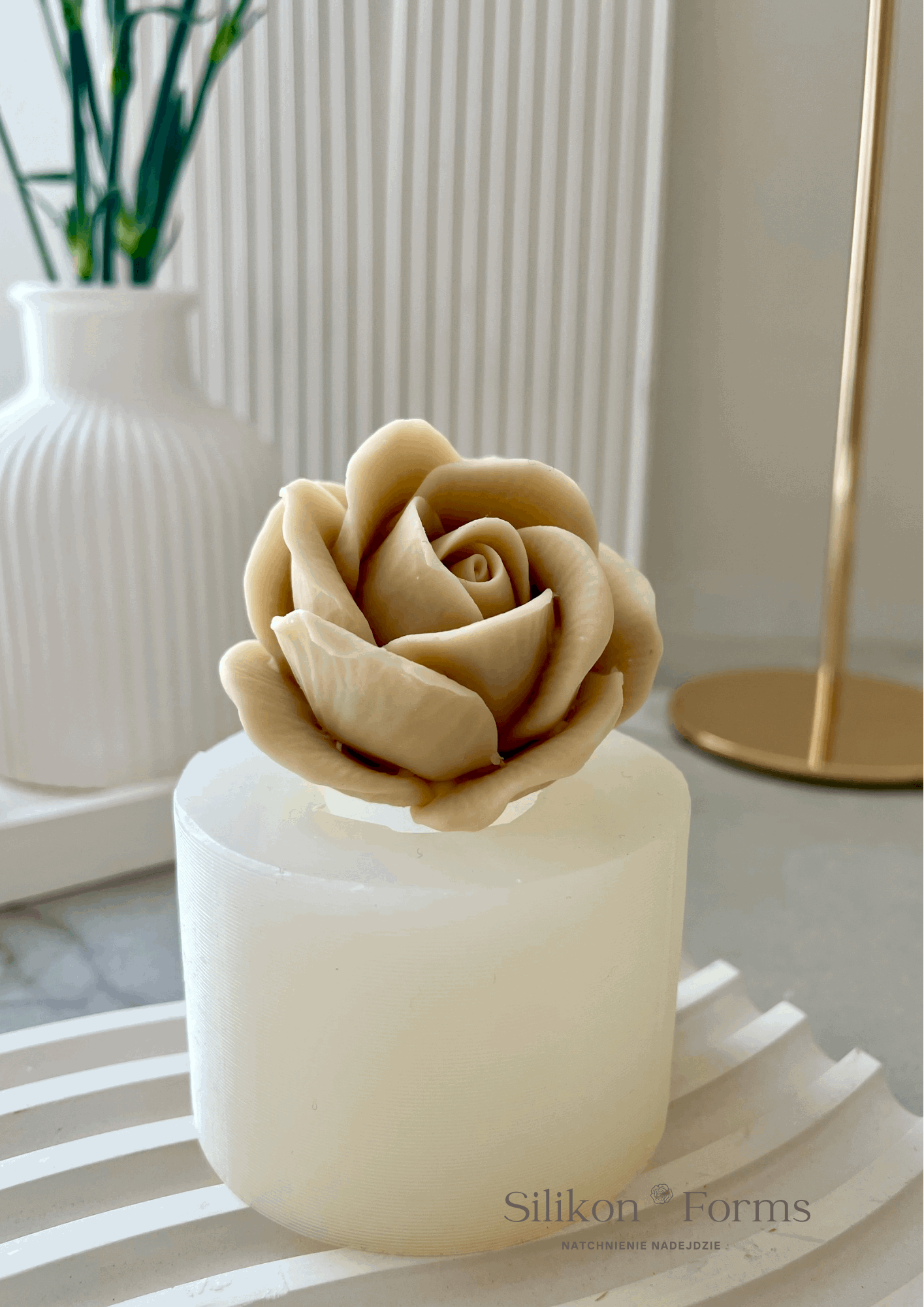 Kwiat "Róża Wielkokwiatowa"